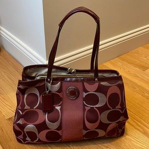 Coach bag with matching wallet in great shape! Like NEW condition🫦